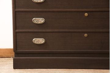 加茂総桐箪笥をリペア&カスタム!高品質リペアを施し、ブラウンに着色し仕上げ。(着物たんす、和服タンス)