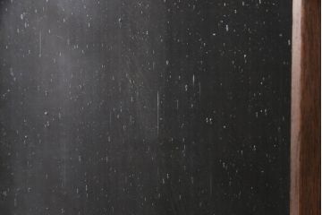 ガラス扉をリペア&カスタム!高さを高くリサイズし、ガラスを気泡ガラスに変更。蝶番・取っ手・猫用出入り口を取り付け。(ドア、建具)