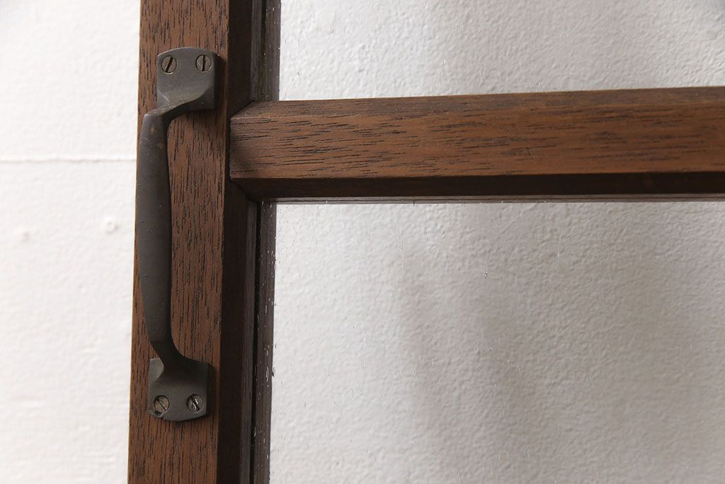 ガラス扉をリペア&カスタム!高さを高くリサイズし、ガラスを気泡ガラスに変更。蝶番・取っ手・猫用出入り口を取り付け。(ドア、建具)