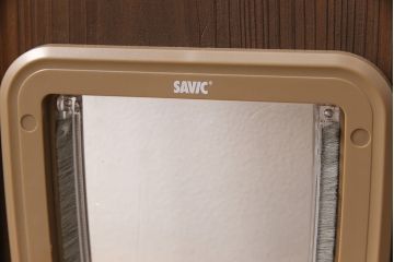 ガラス扉をリペア&カスタム!高さを高くリサイズし、ガラスを気泡ガラスに変更。蝶番・取っ手・猫用出入り口を取り付け。(ドア、建具)