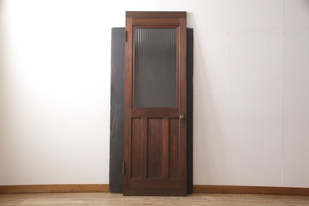 木製ドアをリペア&カスタム!高さと幅をリサイズ。(ガラス扉、建具)