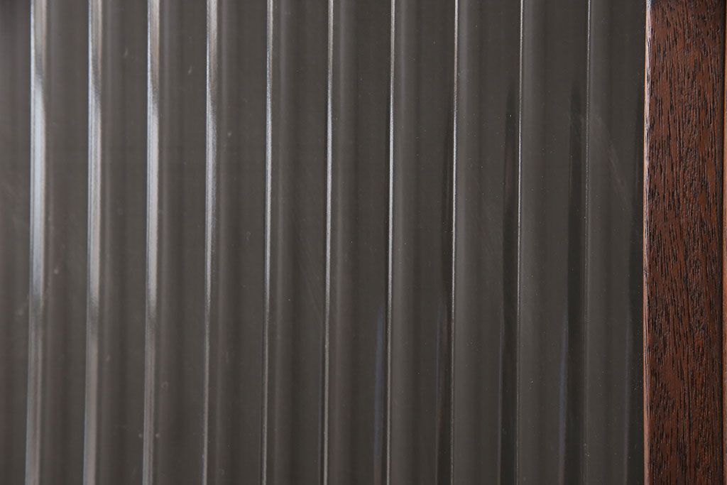 木製ドアをリペア&カスタム!高さと幅をリサイズ。(ガラス扉、建具)