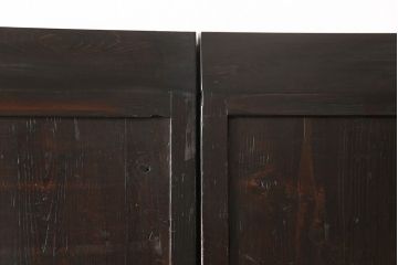 板戸2枚をリペア&カスタム!高さを高くリサイズし、中央に鋲を取り付け。(建具、引き戸)