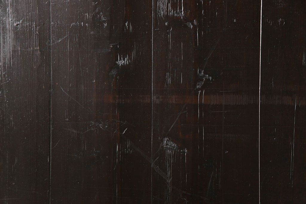 板戸2枚をリペア&カスタム!高さを高くリサイズし、中央に鋲を取り付け。(建具、引き戸)