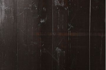 板戸2枚をリペア&カスタム!高さを高くリサイズし、中央に鋲を取り付け。(建具、引き戸)