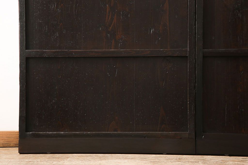 板戸2枚をリペア&カスタム!高さを高くリサイズし、中央に鋲を取り付け。(建具、引き戸)