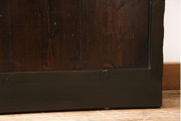 板戸2枚をリペア&カスタム!高さを高くリサイズし、中央に鋲を取り付け。(建具、引き戸)