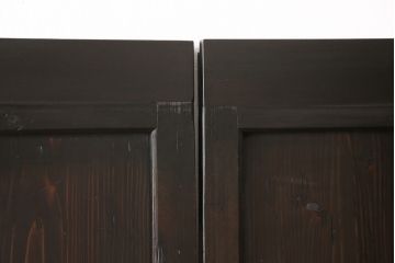 格子戸4枚をリペア&カスタム!高さを高くリサイズし、ガラスをすりガラスに変更。全体をワントーン落ち着いた色味に着色し仕上げ。(引き戸、板戸)