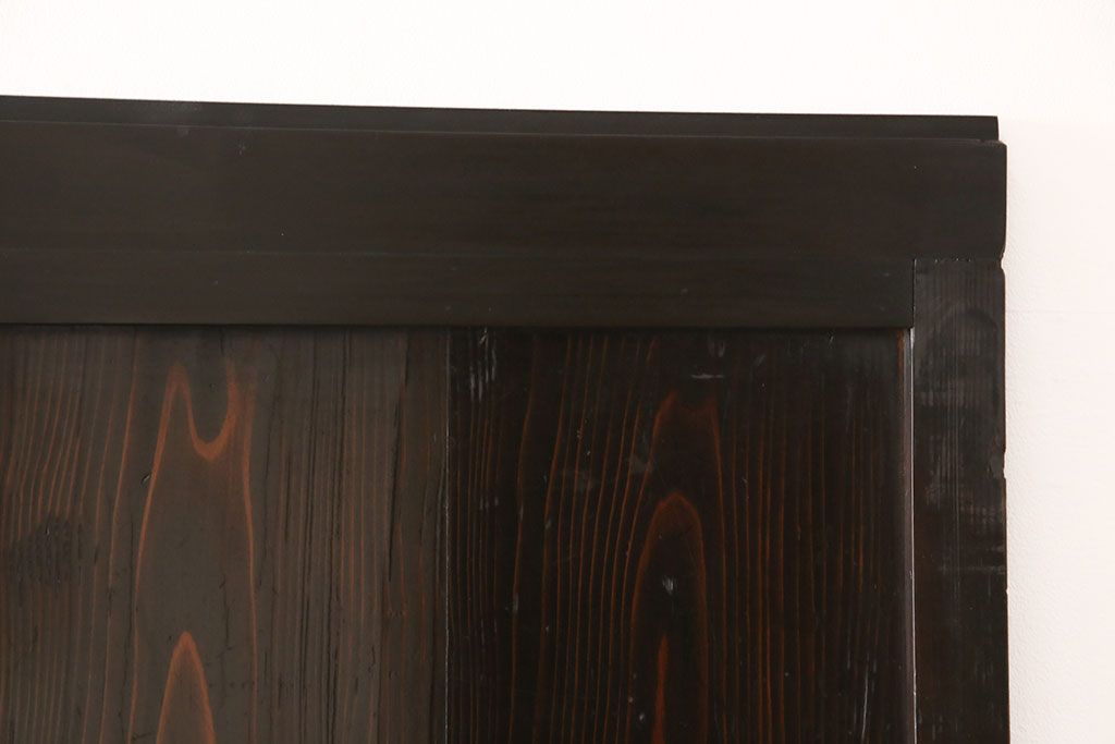 格子戸4枚をリペア&カスタム!高さを高くリサイズし、ガラスをすりガラスに変更。全体をワントーン落ち着いた色味に着色し仕上げ。(引き戸、板戸)