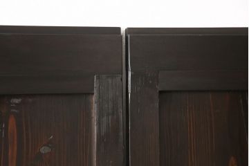 格子戸4枚をリペア&カスタム!高さを高くリサイズし、ガラスをすりガラスに変更。全体をワントーン落ち着いた色味に着色し仕上げ。(引き戸、板戸)