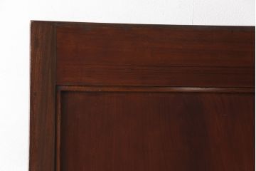 明治大正期の蔵戸をリペア&カスタム!戸杓リ箇所を埋木処理し、鎌錠2か所、戸羽金具、重量丁番3か所に金具を取り付け。現状の色味を活かした仕上げ。(引き戸、建具、玄関戸)