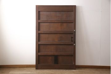 明治大正期の蔵戸をリペア&カスタム!戸杓リ箇所を埋木処理し、鎌錠2か所、戸羽金具、重量丁番3か所に金具を取り付け。現状の色味を活かした仕上げ。(引き戸、建具、玄関戸)