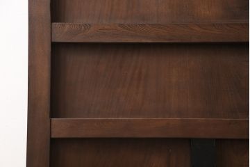 明治大正期の蔵戸をリペア&カスタム!戸杓リ箇所を埋木処理し、鎌錠2か所、戸羽金具、重量丁番3か所に金具を取り付け。現状の色味を活かした仕上げ。(引き戸、建具、玄関戸)