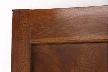 明治大正期の蔵戸をリペア&カスタム!衝立としての使用に合わせて仕上げ。全体を表側の色味に合わせて着色し仕上げ。(建具、玄関戸、引き戸)