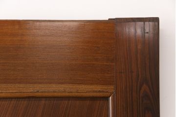 明治大正期の蔵戸をリペア&カスタム!衝立としての使用に合わせて仕上げ。全体を表側の色味に合わせて着色し仕上げ。(建具、玄関戸、引き戸)