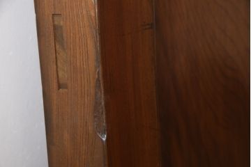 明治大正期の蔵戸をリペア&カスタム!衝立としての使用に合わせて仕上げ。全体を表側の色味に合わせて着色し仕上げ。(建具、玄関戸、引き戸)