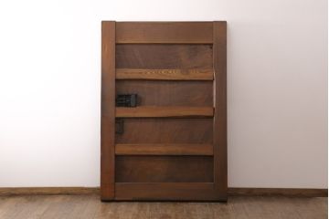 明治大正期の蔵戸をリペア&カスタム!衝立としての使用に合わせて仕上げ。全体を表側の色味に合わせて着色し仕上げ。(建具、玄関戸、引き戸)