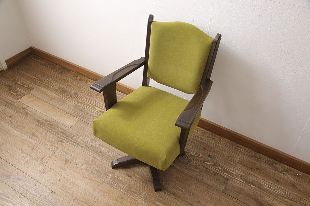 永田良介商店の回転チェアをリペア&カスタム!お好みの生地に張り替え、パイピングの無いデザインに変更。(椅子、1人掛け、アームチェア)
