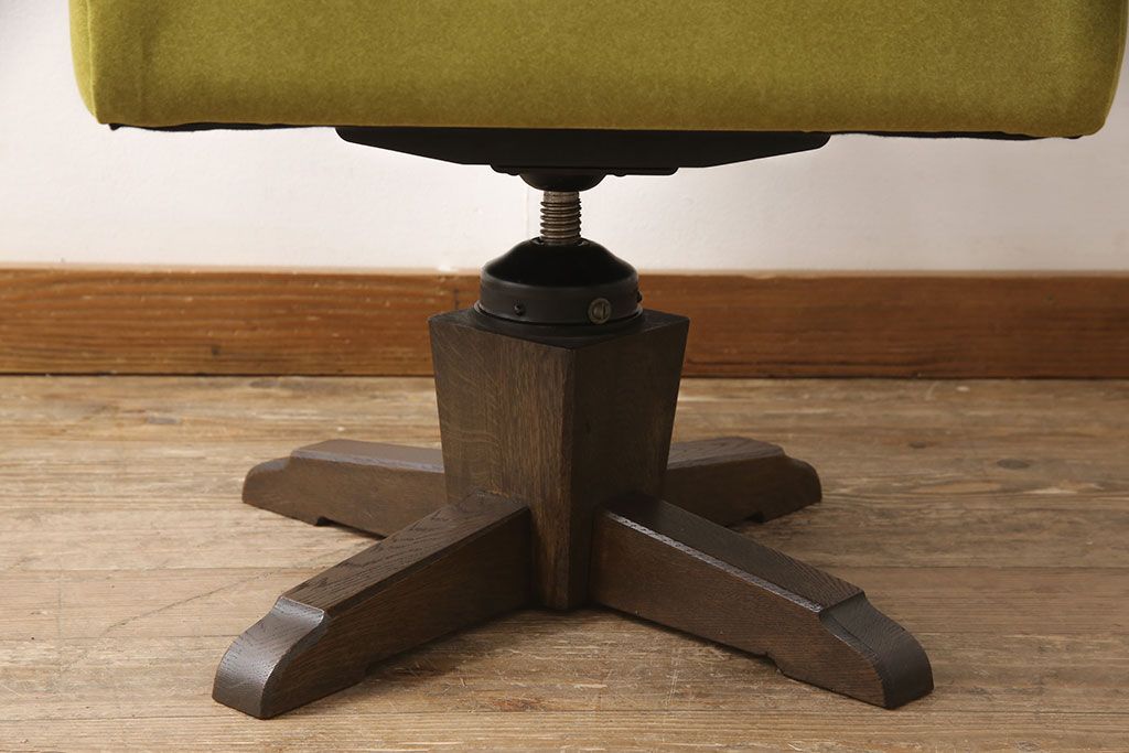 永田良介商店の回転チェアをリペア&カスタム!お好みの生地に張り替え、パイピングの無いデザインに変更。(椅子、1人掛け、アームチェア)