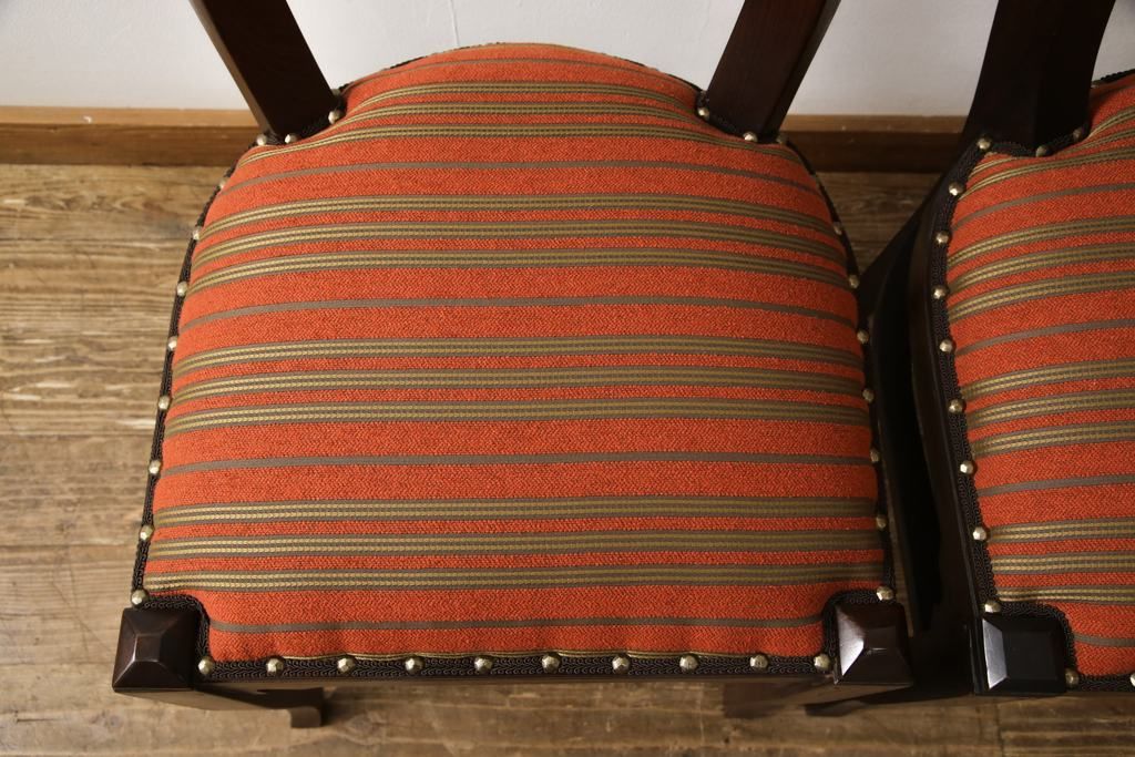 ビンテージチェア2脚をリペア&カスタム!座面をお好みの生地に張り替え。(ダイニングチェア、椅子)