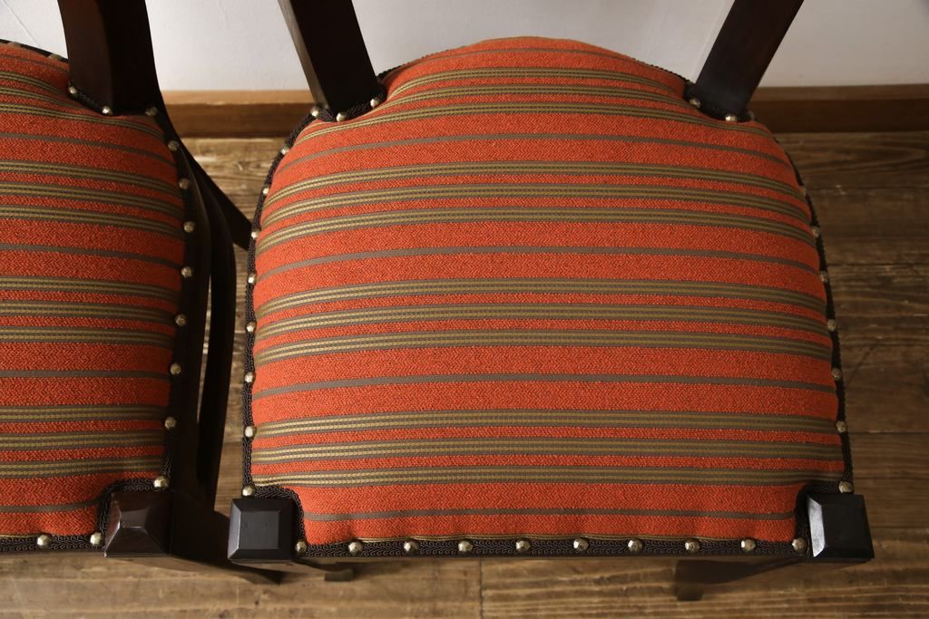 ビンテージチェア2脚をリペア&カスタム!座面をお好みの生地に張り替え。(ダイニングチェア、椅子)