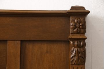ベッドフレームをリペア&カスタム!リサイズし、木部を1トーン落ち着いた色味に着色仕上げ。(ダブル)