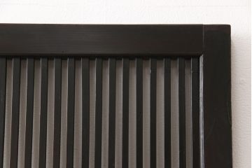 明治大正期の格子戸4枚をリペア&カスタム!リサイズし、現状の色味に合わせて着色仕上げ。(引き戸、建具)