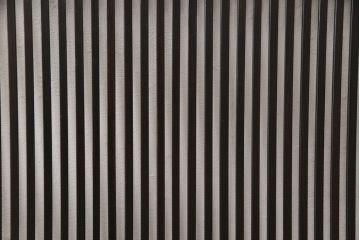 明治大正期の格子戸4枚をリペア&カスタム!リサイズし、現状の色味に合わせて着色仕上げ。(引き戸、建具)