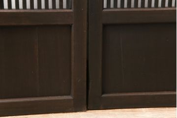 明治大正期の格子戸4枚をリペア&カスタム!リサイズし、現状の色味に合わせて着色仕上げ。(引き戸、建具)