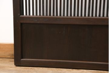 明治大正期の格子戸4枚をリペア&カスタム!リサイズし、現状の色味に合わせて着色仕上げ。(引き戸、建具)