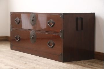 米沢箪笥の見た目を変えずに綺麗にリペア!内部に切り欠き加工をし、天板を補強。(和たんす、ローチェスト、収納箪笥、時代箪笥、引き出し)