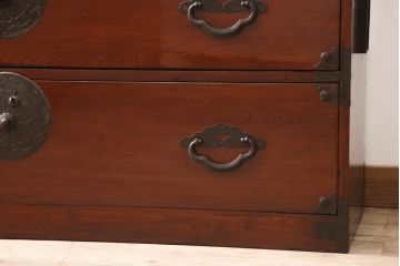 米沢箪笥の見た目を変えずに綺麗にリペア!内部に切り欠き加工をし、天板を補強。(和たんす、ローチェスト、収納箪笥、時代箪笥、引き出し)