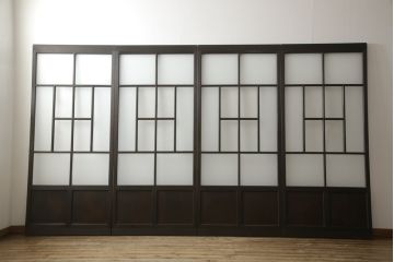 アンティークの建具をリペア&カスタム!高さと幅をリサイズし、モダンなデザインに変更。引手の取り付け。濃い茶色で着色仕上げ。(ガラス戸、引き戸)