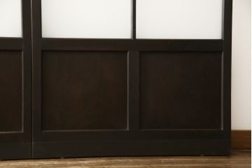 アンティークの建具をリペア&カスタム!高さと幅をリサイズし、モダンなデザインに変更。引手の取り付け。濃い茶色で着色仕上げ。(ガラス戸、引き戸)
