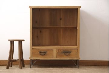 昭和中期の鉄脚付き収納棚の見た目を変えずに綺麗にリペア!クリアワックス塗装で仕上げ。(戸棚、飾り棚、オープン棚)