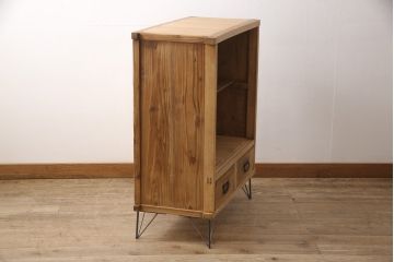 昭和中期の鉄脚付き収納棚の見た目を変えずに綺麗にリペア!クリアワックス塗装で仕上げ。(戸棚、飾り棚、オープン棚)