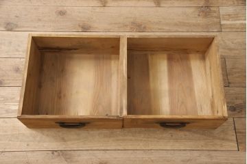 昭和中期の鉄脚付き収納棚の見た目を変えずに綺麗にリペア!クリアワックス塗装で仕上げ。(戸棚、飾り棚、オープン棚)