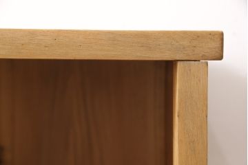 昭和中期の鉄脚付き収納棚の見た目を変えずに綺麗にリペア!クリアワックス塗装で仕上げ。(戸棚、飾り棚、オープン棚)