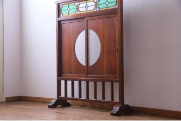アンティークの引き戸付き衝立をリペア&カスタム!当時物の色ガラスを使用したオリジナルのステンドグラスをはめ込み、大正ロマンな雰囲気に。(つい立て、間仕切り、パーテーション)