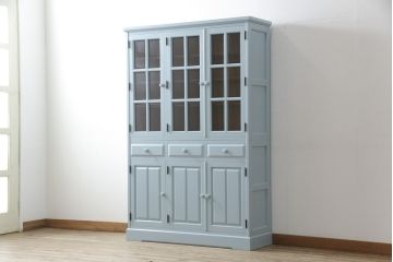 北海道民芸家具の食器棚をリペア&カスタム!高品質リペアを施し、くすんだ水色でペイント仕上げ。(カップボード、キャビネット、サイドボード、サイドキャビネット)