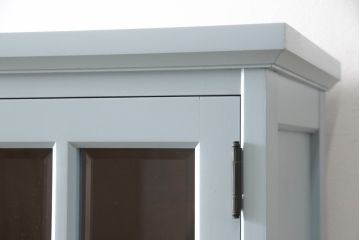 北海道民芸家具の食器棚をリペア&カスタム!高品質リペアを施し、くすんだ水色でペイント仕上げ。(カップボード、キャビネット、サイドボード、サイドキャビネット)