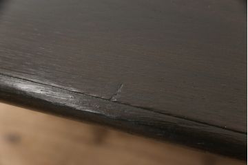 大正時代のダイニングテーブルをリペア&カスタム!幕板下に取り付けられていた桟は取り外し、色味は脚に合わせて着色して仕上げ。(作業台、食卓)