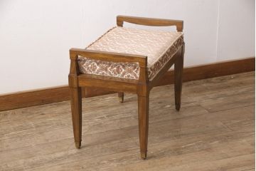 DREXEL HERITAGE(ドレクセルヘリテイジ)のスツールをリペア&カスタム!座面を指定の生地に張り替え、脚底をクッション付きのタイプに交換。