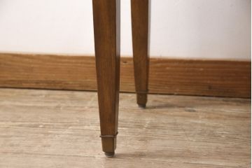 DREXEL HERITAGE(ドレクセルヘリテイジ)のスツールをリペア&カスタム!座面を指定の生地に張り替え、脚底をクッション付きのタイプに交換。