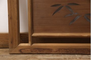 昭和中期の欄間の見た目を変えずに綺麗にリペア!雰囲気を損なわないよう、痛みや割れがある部分のみ新材に入れ替え修復。クリアワックスで仕上げ。(明かり取り、明り取り)