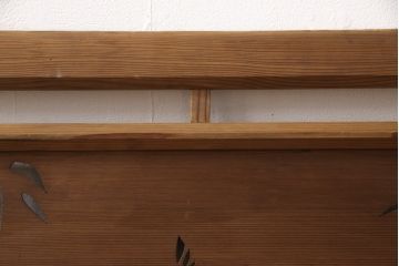 昭和中期の欄間の見た目を変えずに綺麗にリペア!雰囲気を損なわないよう、痛みや割れがある部分のみ新材に入れ替え修復。クリアワックスで仕上げ。(明かり取り、明り取り)