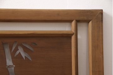 昭和中期の欄間の見た目を変えずに綺麗にリペア!雰囲気を損なわないよう、痛みや割れがある部分のみ新材に入れ替え修復。クリアワックスで仕上げ。(明かり取り、明り取り)