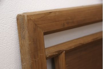 昭和中期の欄間の見た目を変えずに綺麗にリペア!雰囲気を損なわないよう、痛みや割れがある部分のみ新材に入れ替え修復。クリアワックスで仕上げ。(明かり取り、明り取り)