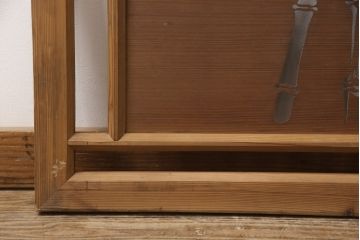 昭和中期の欄間の見た目を変えずに綺麗にリペア!雰囲気を損なわないよう、痛みや割れがある部分のみ新材に入れ替え修復。クリアワックスで仕上げ。(明かり取り、明り取り)