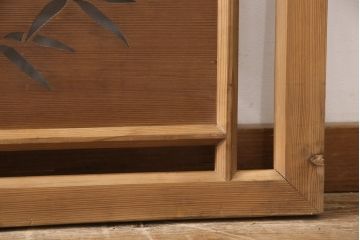 昭和中期の欄間の見た目を変えずに綺麗にリペア!雰囲気を損なわないよう、痛みや割れがある部分のみ新材に入れ替え修復。クリアワックスで仕上げ。(明かり取り、明り取り)